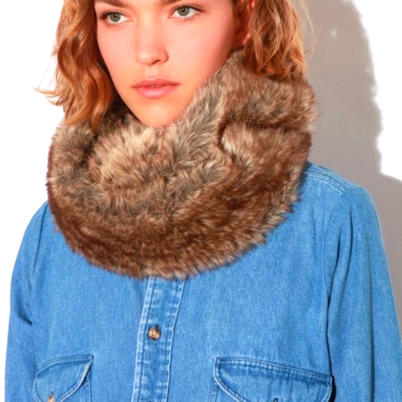 Faux Eternity Scarf - Picture 2 of 2